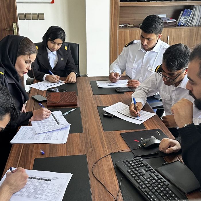 آموزش خلبانی اصفهان